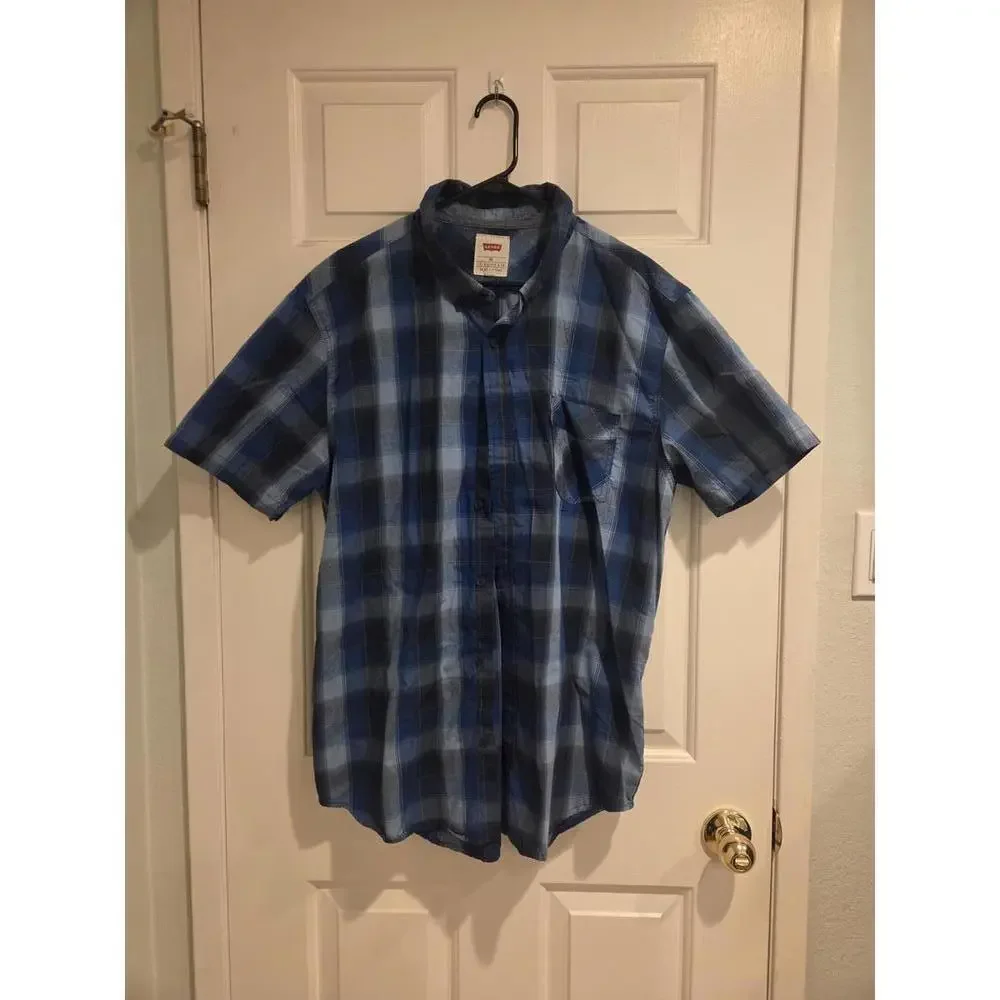 XXL Levi's Men's Blue Plaid Short Sleeve Button-Up Shirt